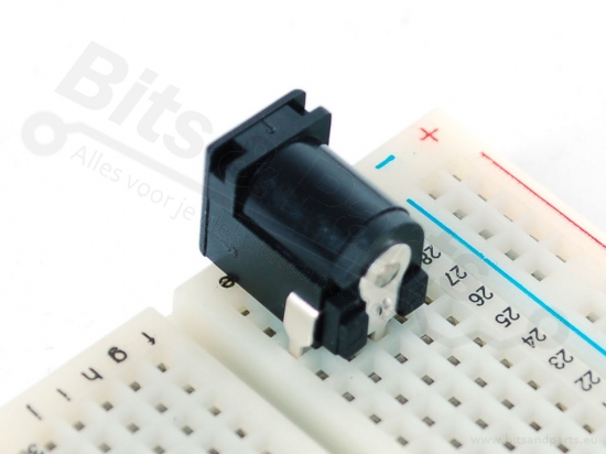 Chassis part 2.1x5.5mm power plug jack plug breadboard friendly